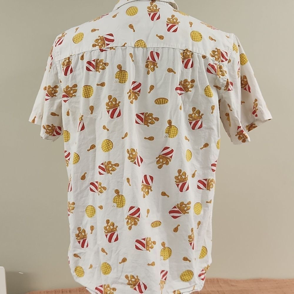Chicken And Waffles Shirt L - Picture 2 of 4